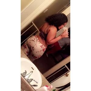 Meet your Posher, Janazia